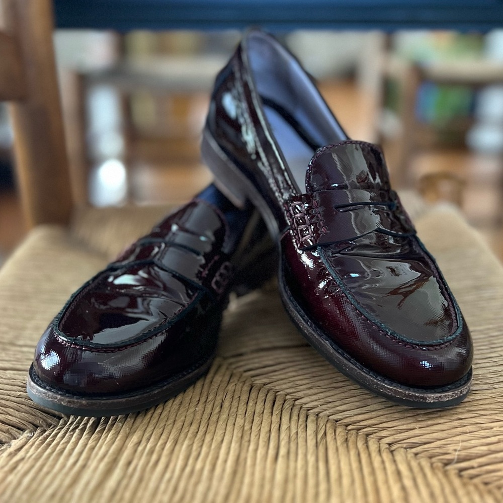 Trending penny loafers Johnston & Murphy FITS like a 7.